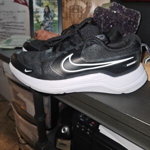 Nike Black and White Running Shoes